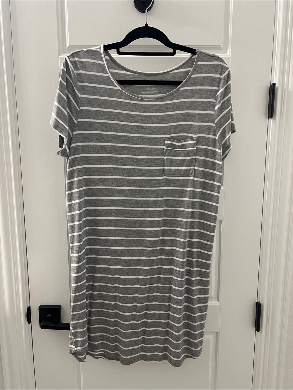 Liz Claiborne Sleepwear / Sleep Shirt / Nightgown